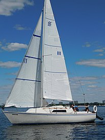 Niagara 26 sailboat Rainbow 1499.jpg