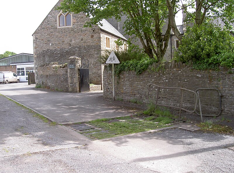 File:No need for a grid - geograph.org.uk - 4023515.jpg