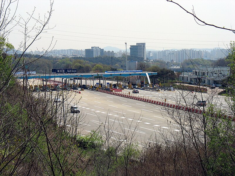 File:North Suwon IC - 2009-04-18.JPG