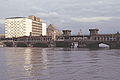 Oberbaumbrücke mit Wachturm, Oktober 1989