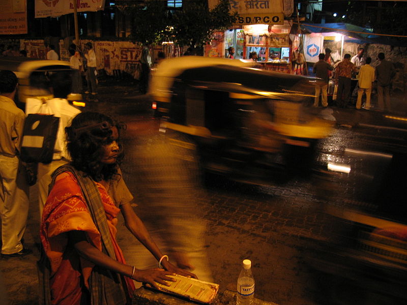 File:Outside Borivali station.jpg