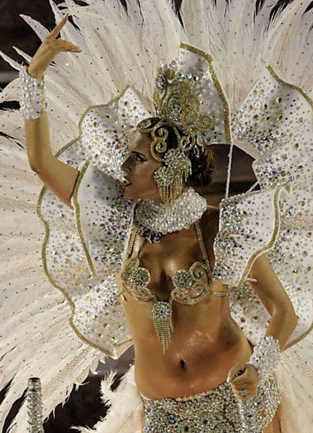 Голый карнавал в бразилии, онлайн видео