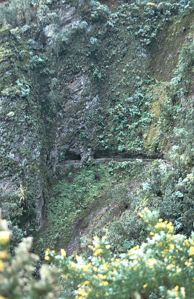 File:Parque Nacional de la Caldera de Taburiente - panoramio (1).jpg