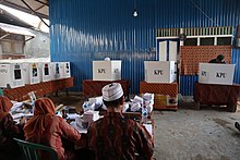 A voting station in Samarinda, East Kalimantan. Pemilihan Umum Indonesia 2019 170419002.JPG