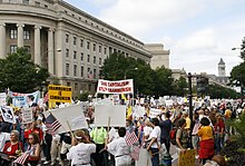 Protesters walking towards the U.S. Capitol during the Taxpayer March on Washington. Pennsylvania Avenue - Tea Party.jpg