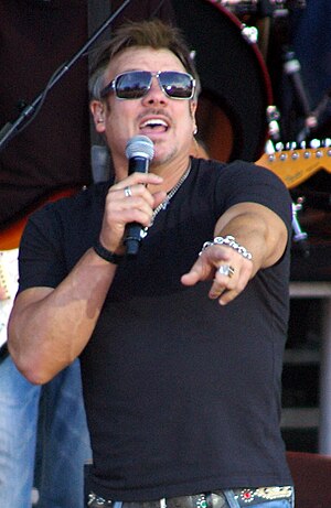 Phil Vassar performing at the 2008 Durham Fair in Durham, Connecticut