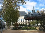 Place Jean-Jaurès.