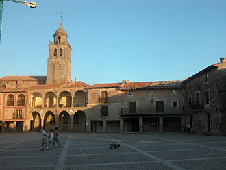 Plaza Mayor Medinaceli.jpg