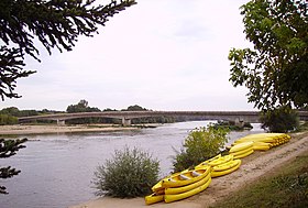 Die Saint-Thibault-sur-Loire-Brücke.