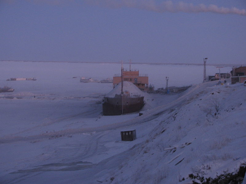 File:Port in Khatanga.jpg