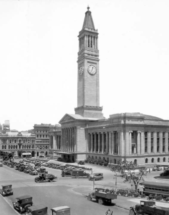 Brisbane City Hall in the 1930s
