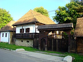 Casa familiei Angi (în prezent sediul Centrului de Cercetare al Limesului Roman)