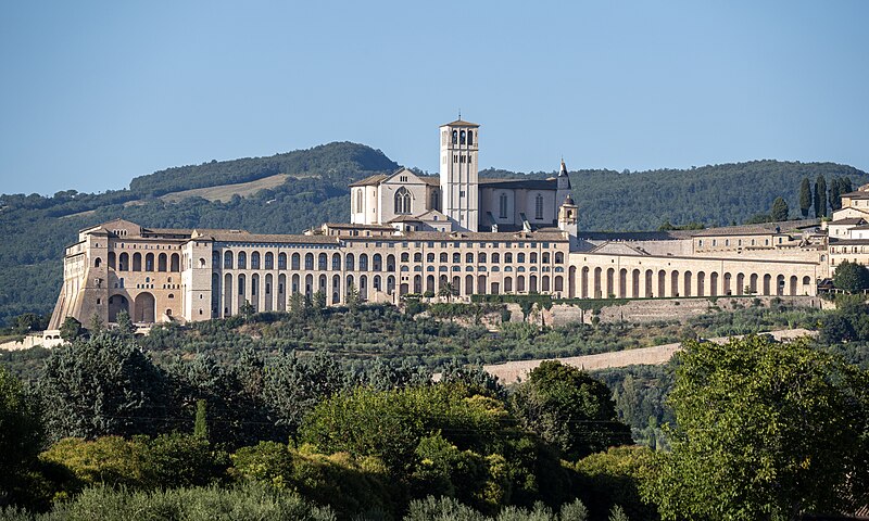 File:Sacro Convento (Assisi) - Remote view.jpg