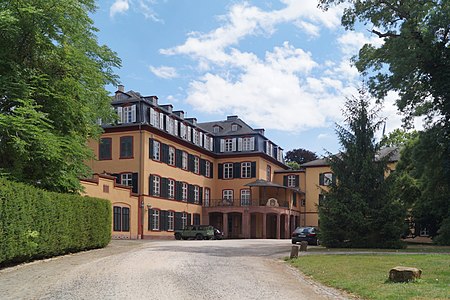 Schloss Assenheim Eingangsseite 2015