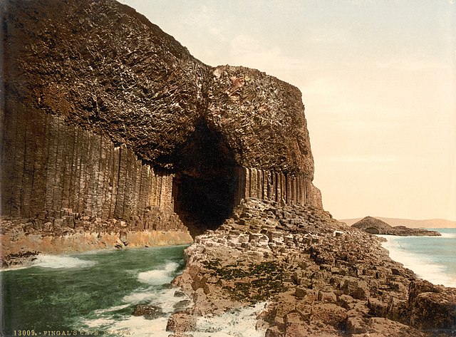 Entrance to Fingal's Cave, 1900