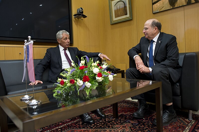 File:SecDef visits Israel - May 15-16, 2014 140515-D-BW835-221 (14193249805).jpg