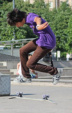 Skateboardfahrer in St. Petersburg. Russland.