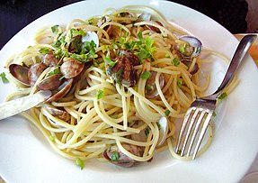 Spaghetti alle vongole.jpg