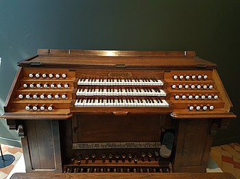 Kontuar organów bazyliki św. Klotyldy w Paryżu, typowy dla instrumentów Cavaillé-Colla