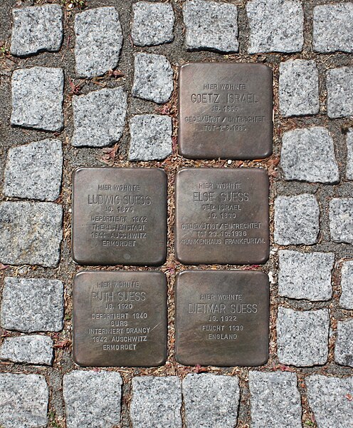 File:Stolpersteine Lampertheim Römerstraße 76-78.jpg