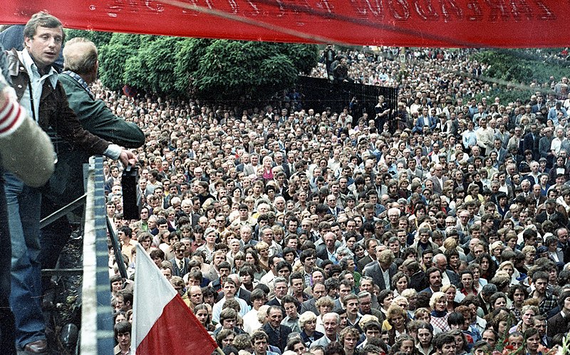 Ficheiro:Strajk sierpniowy w Stoczni Gdańskiej im. Lenina 07.jpg