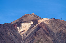 Bergstation der Teide-Seilbahn mit Teide-Gipfel