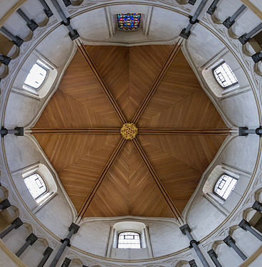 Temple Church – ceiling of the round church, looking straight up, east to the left, north below, west to the right, south at the top. The round church is at the west end of the main church, and is the earlier of the buildings.