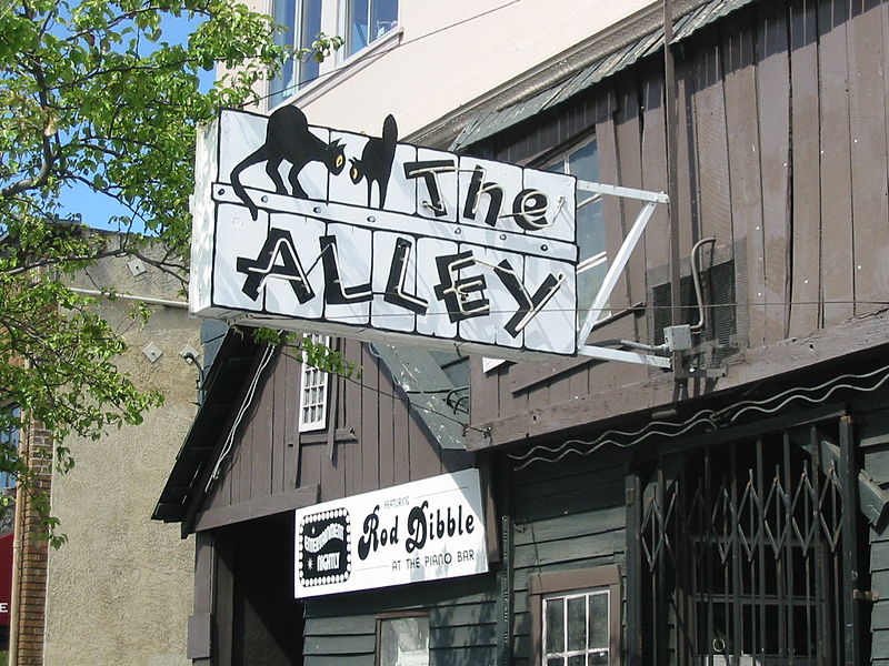 File:The Alley bar in Oakland.jpg