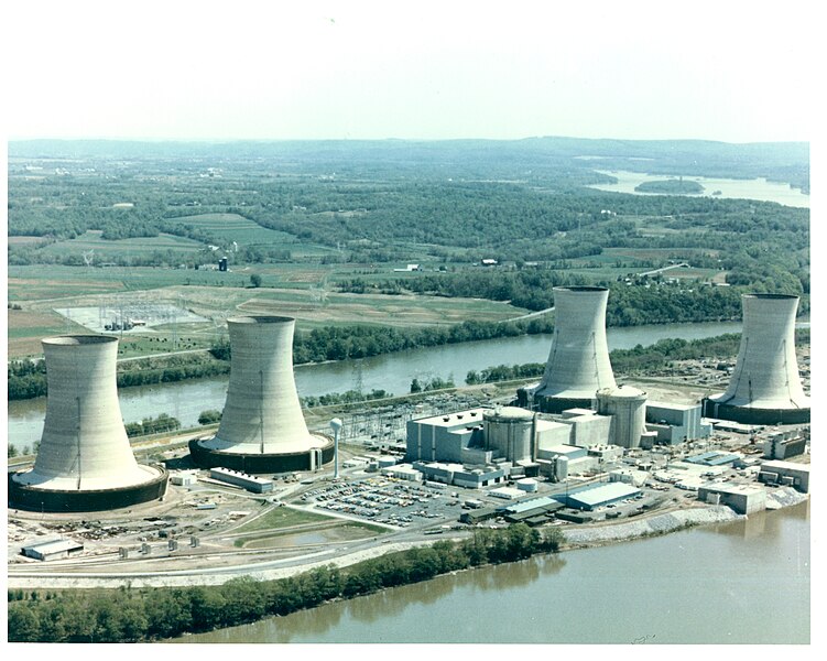 File:Three Mile Island Nuclear Generating Station 1.jpg