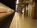 Bahnsteigebene (Gleis 2)