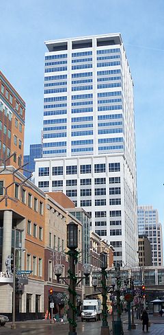 US Bancorp Centra Minneapolis 1.jpg