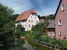 Ehemaliges Pflegerschloss am Pegnitzufer in Velden