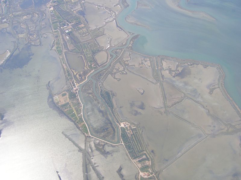 File:Veneto Laguna Wenecka aerial 1.jpg