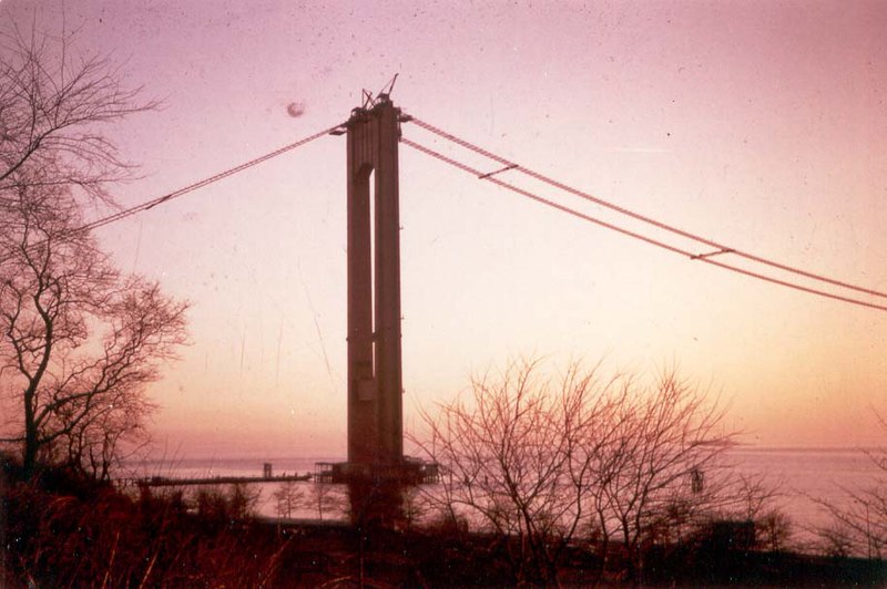 File:Verrazano-Narrows Bridge circa 1960.jpg