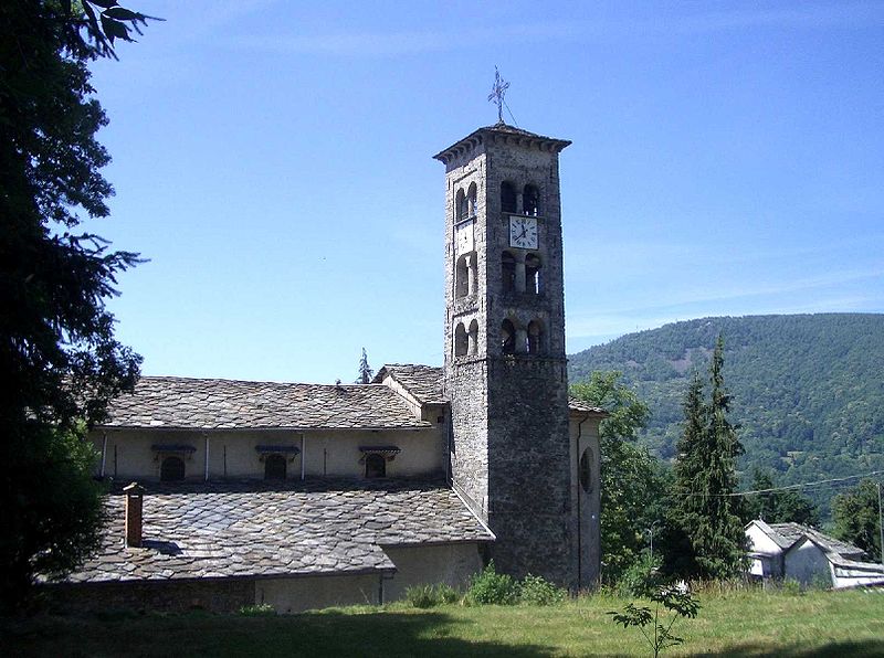 File:Vico Canavese chiesa parrocchiale.jpg