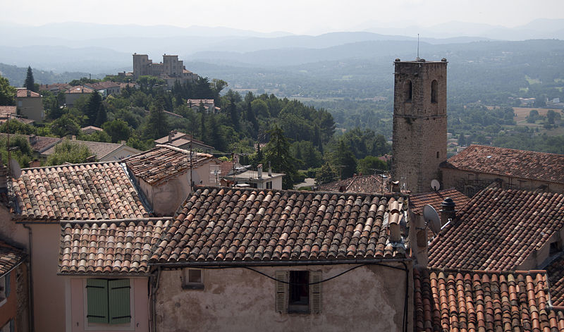File:View of Fayence - Cote d'Azur.jpg