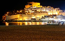 Vista nocturna del casco histórico.