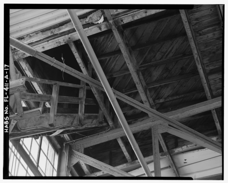 File:WOOD ROOFTOP EQUIPMENT DECK DETAIL - Eglin Air Force Base, Hangar No. 1, 505 Choctawhatchee Avenue, Valparaiso, Okaloosa County, FL HABS FLA,46-VALP,V,1A-17.tif