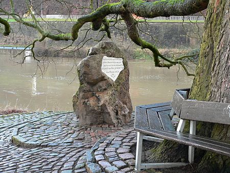 Weserstein Baum Sitzbank 2016