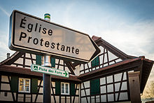 Wolfisheim panneau indicateur église protestante février 2014.jpg
