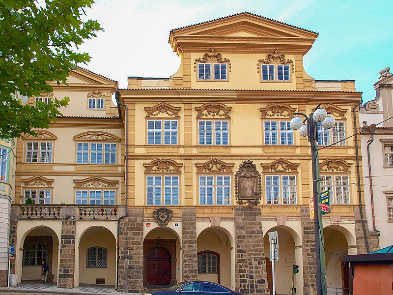 File:Šternberský palác, Malostranské náměstí 02.JPG