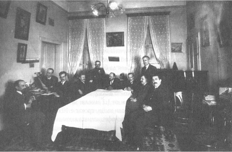 File:09.06.1923 - meeting at Rusev's.jpg