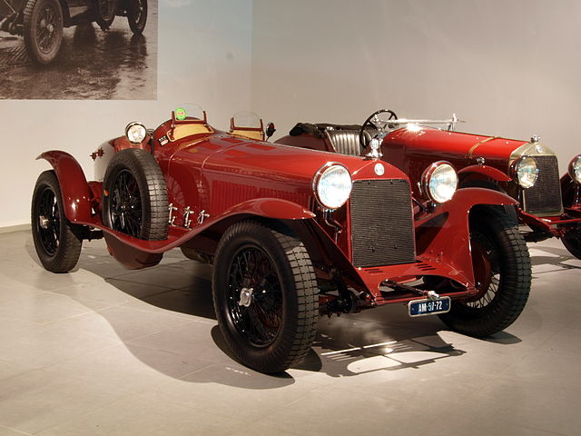 Exemple d'Alfa Romeo 6C 1750, voiture avec laquelle le comte construisit ses principales victoires.