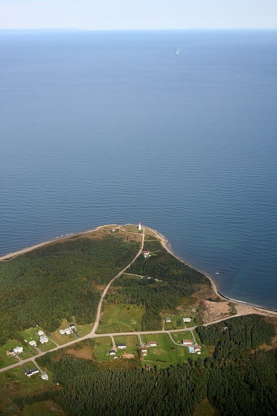 File:20161001 Low Point Lighthouse Aerial 3.jpg