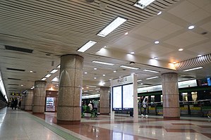 中山公园站2号线站台（2017年1月）