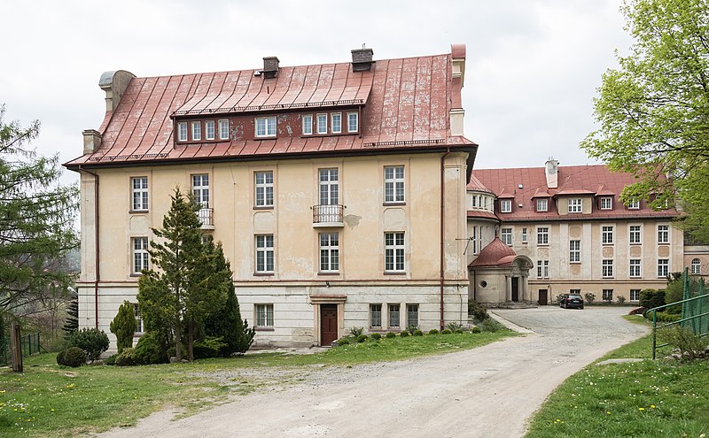 File:2019 Klasztor Urszulanek Unii Rzymskiej w Bardzie 09.jpg