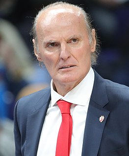 <span class="mw-page-title-main">Duško Ivanović</span> Montenegrin basketball coach and player