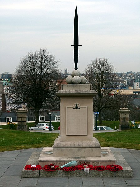 File:29 Commando Regiment memorial, Plymouth 2014-04-02 02.jpg