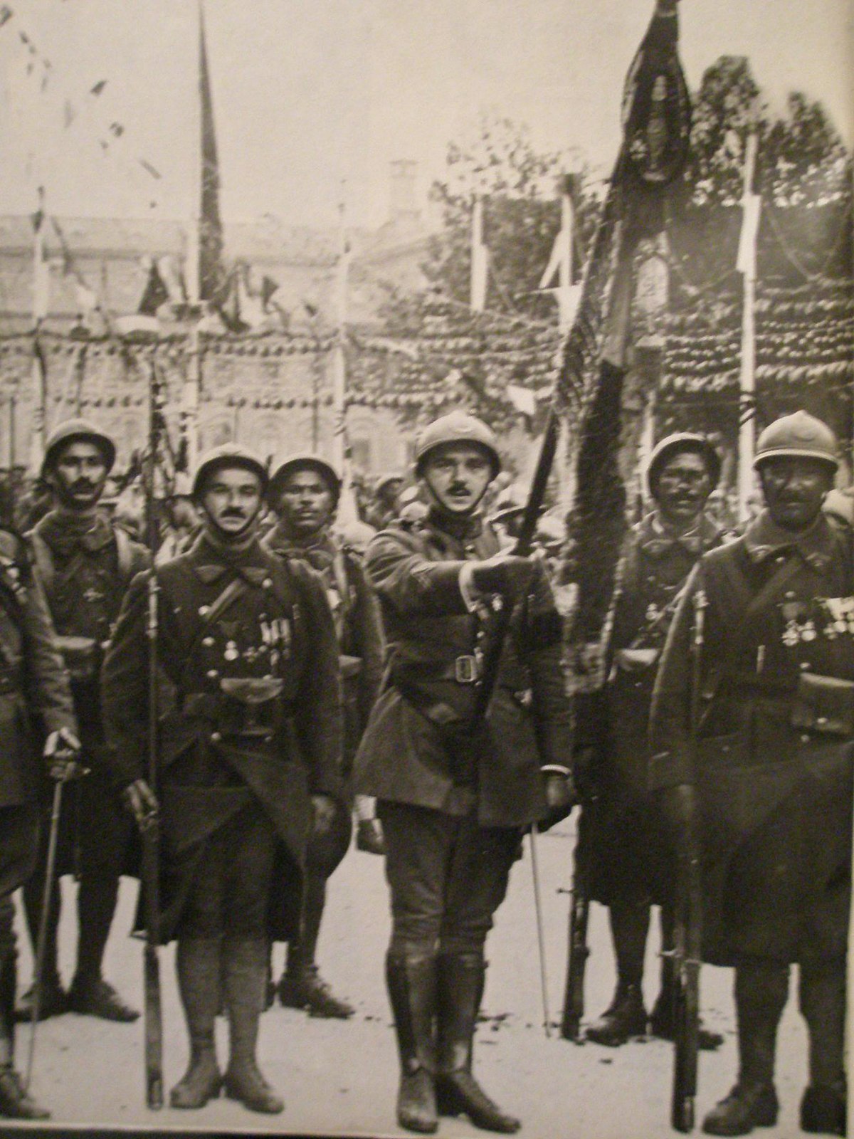 Ecusson Armée française - La Tranchée Militaire