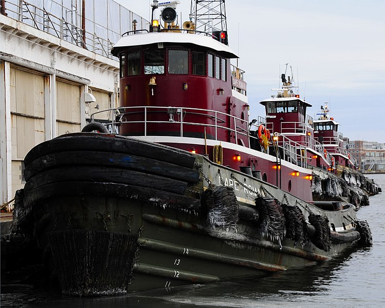 File:3 Tugboats.jpg